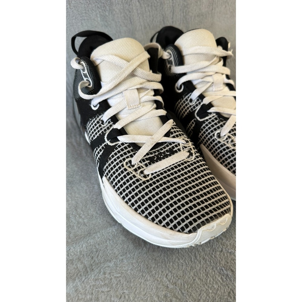 Nike LeBron Witness 7 Basketball Shoes Men's Size 9.5 Black White DM1123-100 - Picture 3 of 10